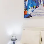 Διαμέρισμα Bright With Garden