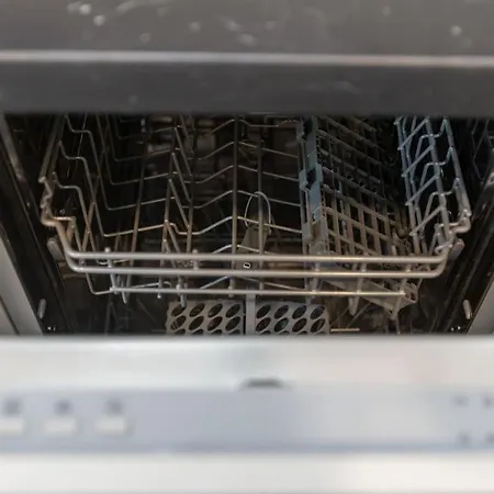 Bright With Garden アパート