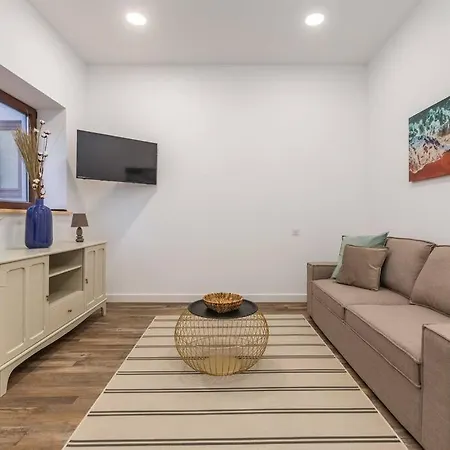 Bright With Garden * Porto