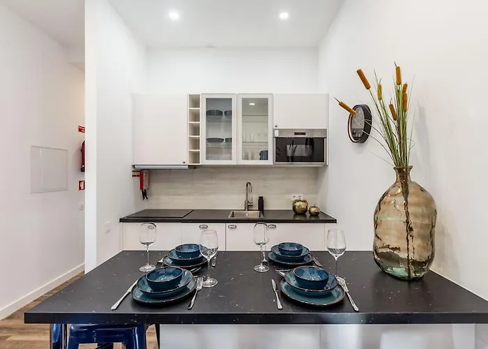 Bright With Garden アパート ポルト